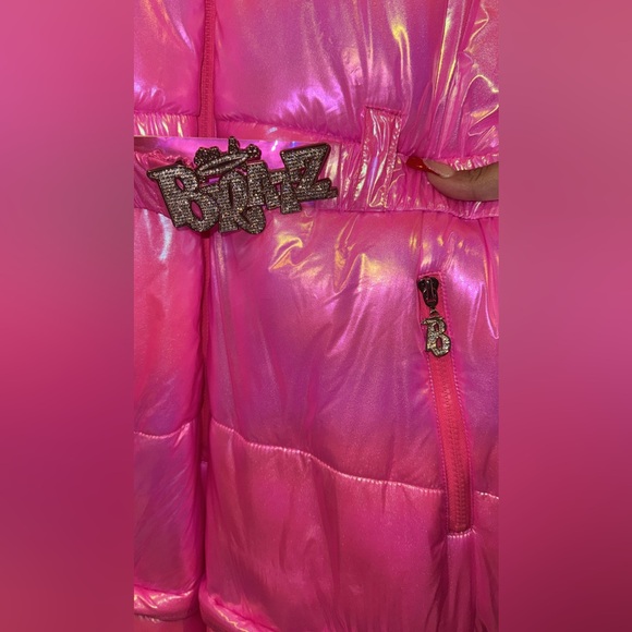 Bratz Dolls women’s XL pink snowsuit brand new - Picture 5 of 9